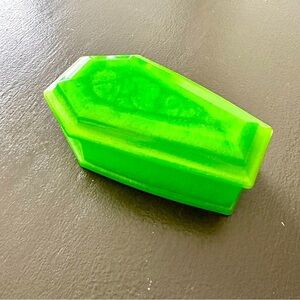 Resin Artist Made Green Coffin Lidded Jewelry Holder Gothic Halloween Macabre